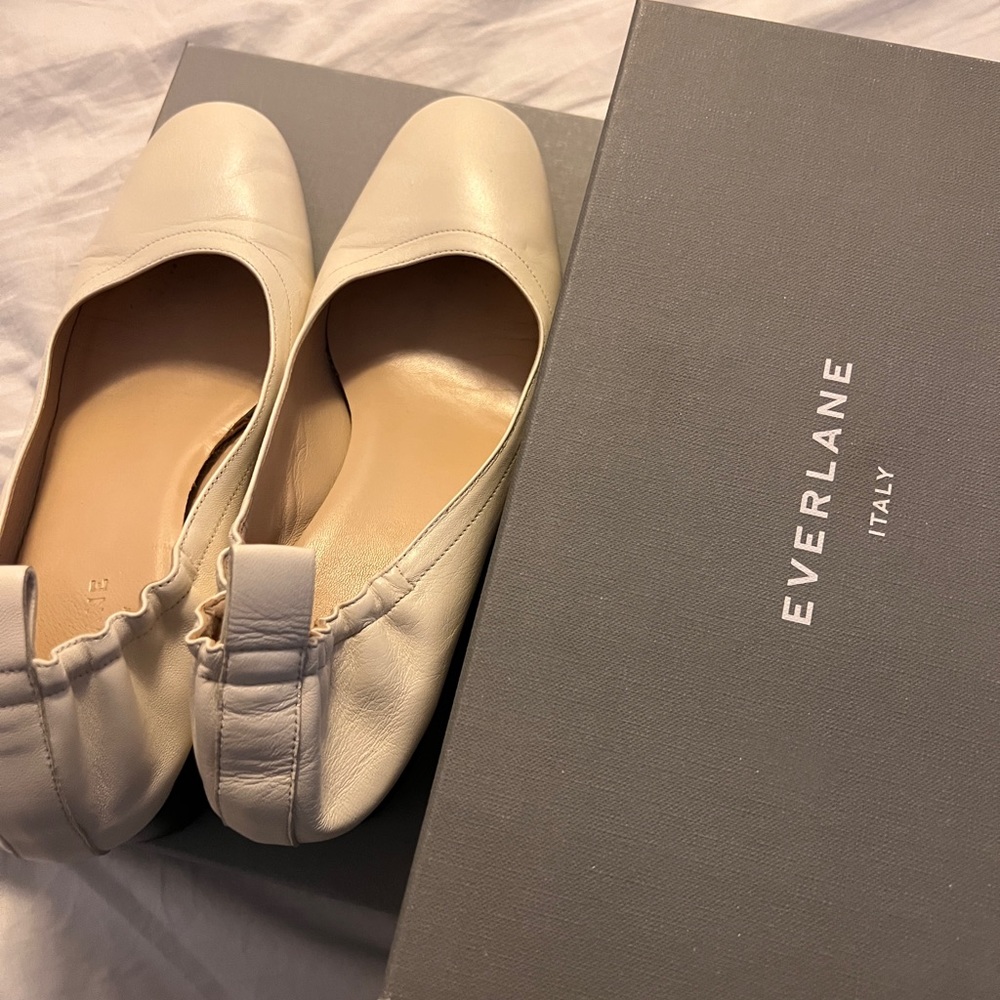 “The Day Heel” Everlane Heel in Bone Stacked, SIZE 9.